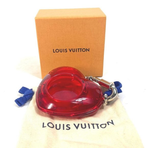 Authentic LOUIS VUITTON R17599 Carabiner Tambour Horizon Heart Clock Accessory C - Picture 1 of 10